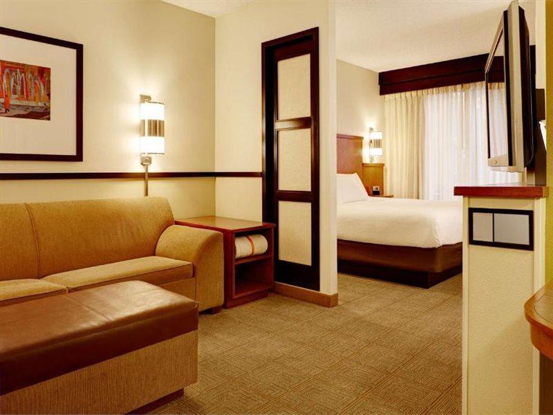Hyatt Place Гринсборо Экстерьер фото