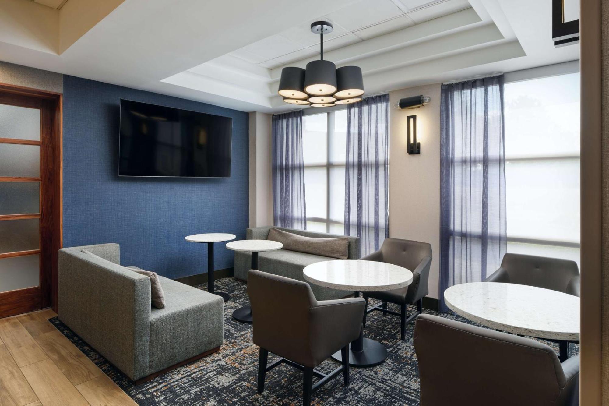 Hyatt Place Гринсборо Экстерьер фото