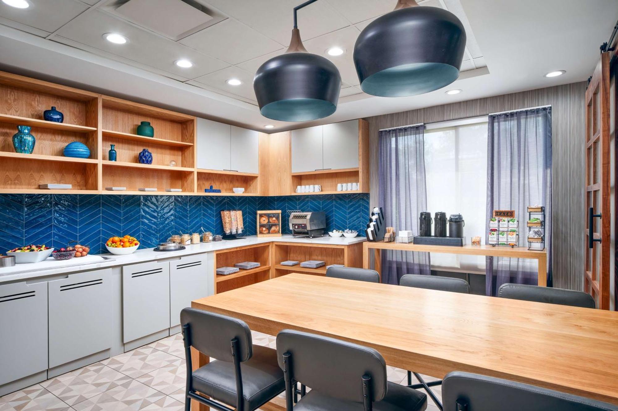 Hyatt Place Гринсборо Экстерьер фото