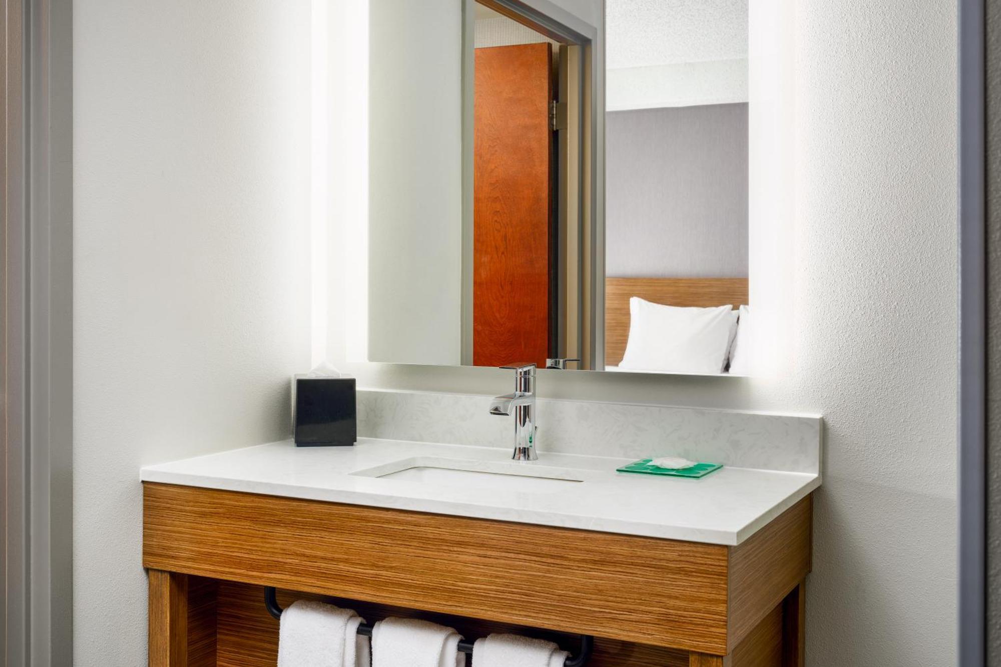 Hyatt Place Гринсборо Экстерьер фото